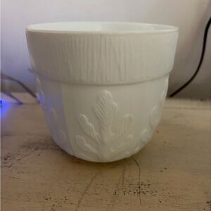 Vintage 1975 FTD Milk Glass with oak leaf pattern